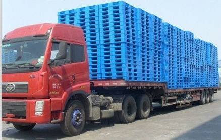 棗莊市塑料托盤 庫房周轉(zhuǎn)貨物塑料托盤廠家直銷 質(zhì)量保證